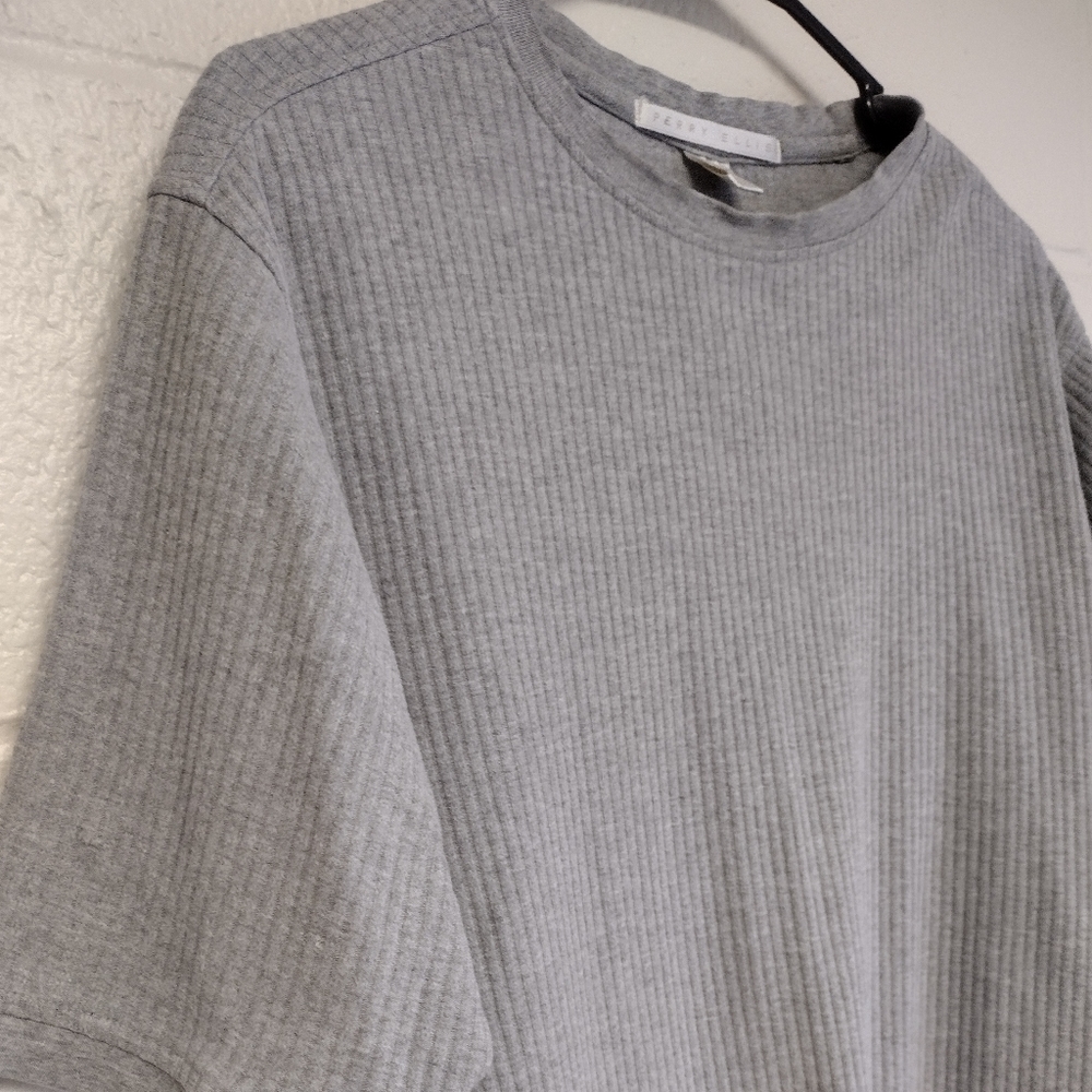 Gray Perry Ellis textured tshirt